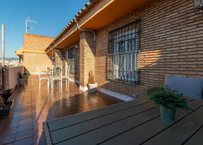 Atico Puente Parking Gratuito Apartment *