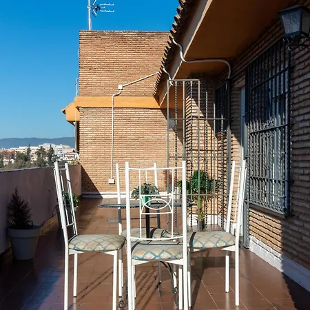 Atico Puente Parking Gratuito Apartmán *